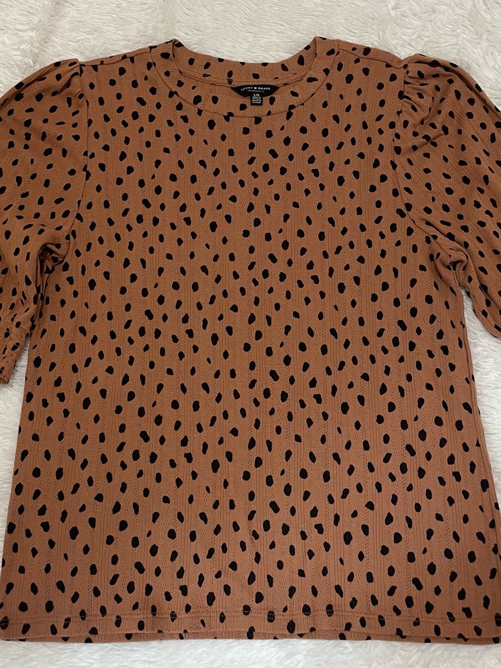 Lucky Brand Brown Textured Tee with Black Dot Print – Size L